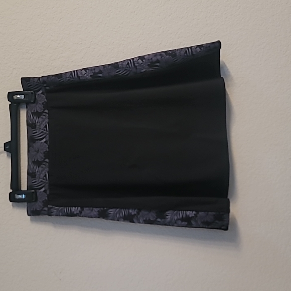 Women's Aloha 1/4 zip Pullover white Aloha Flair Skirt - Picture 6 of 7